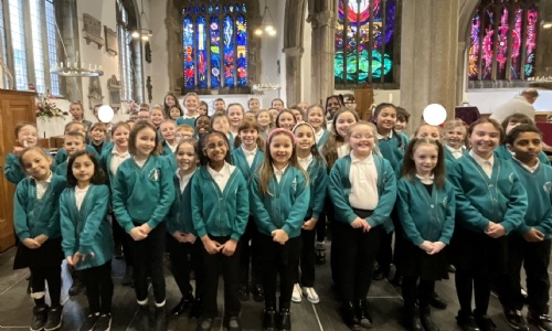 Christmas: A Perfect Time for Singing in Primary Schools